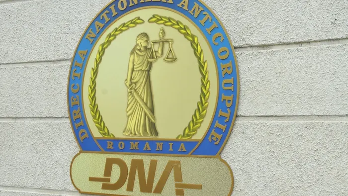 Foștii șefi ai Poliției Timiș și primarul din Recaș mai stau 30 de zile în arest la domiciliu
