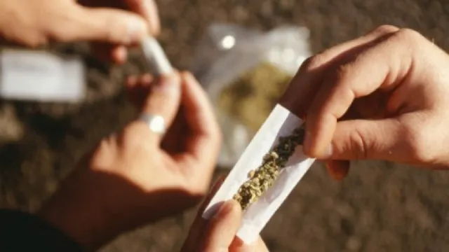  Un drog necunoscut face ravagii printre tinerii din România. Medicii, uimiţi de efecte