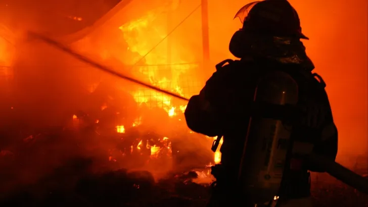 Incendiu uriaș, într-o clădire din New York 