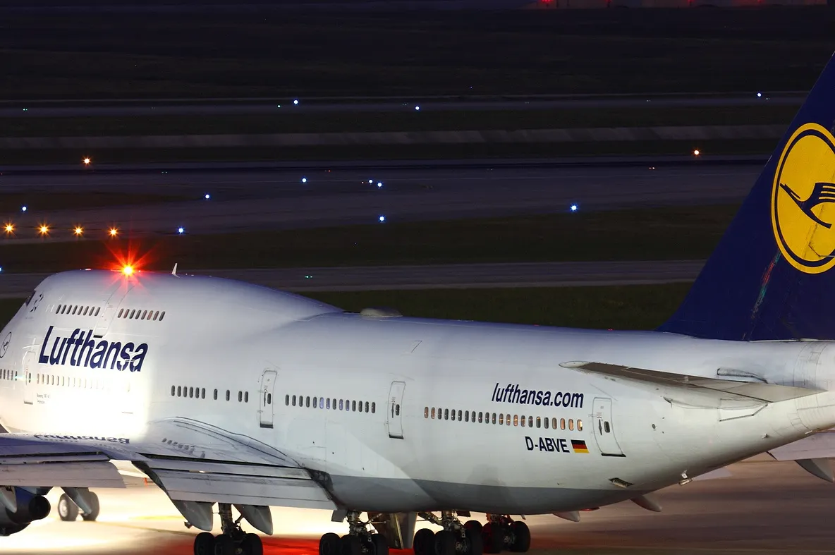 AVION PRĂBUȘIT ÎN FRANȚA. Lufthansa, reacție oficială despre cauza prăbușirii avionului A 320