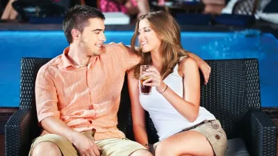 10 locuri surprinzătoare în care să-l găsești pe Mr. Perfect 