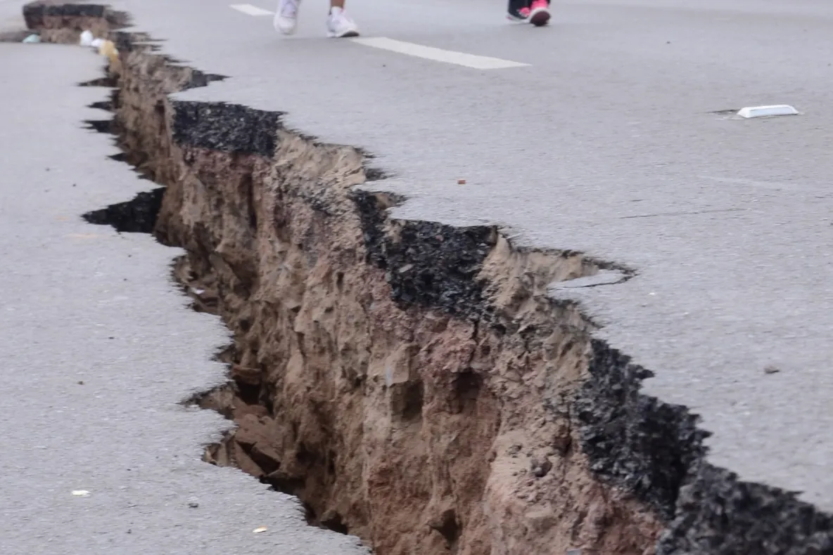 Semnele bizare care anunţă un cutremur devastator. Explicaţia oamenilor de ştiinţă