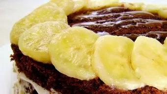Prăjitură cu banane, gata în câteva minute