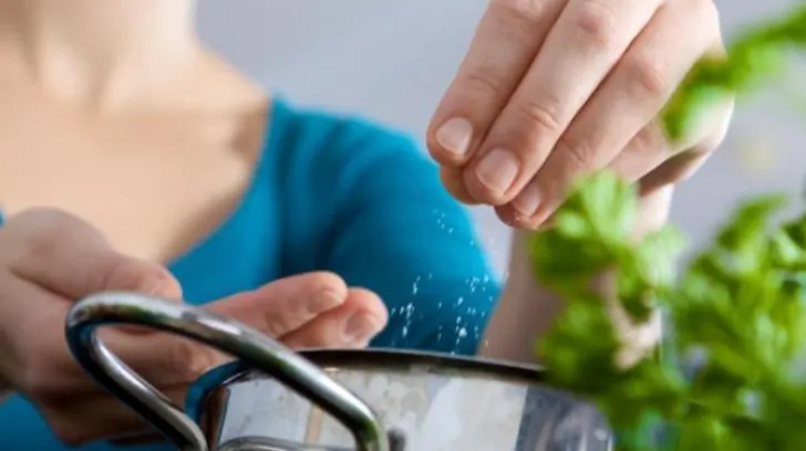 Remedii artrită. Vezi alimentele care te ajută împotriva durerii