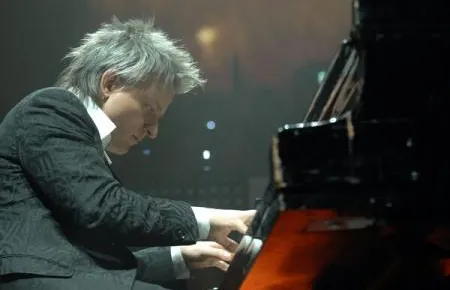 Povestea neştiută a celui mai rapid pianist din lume