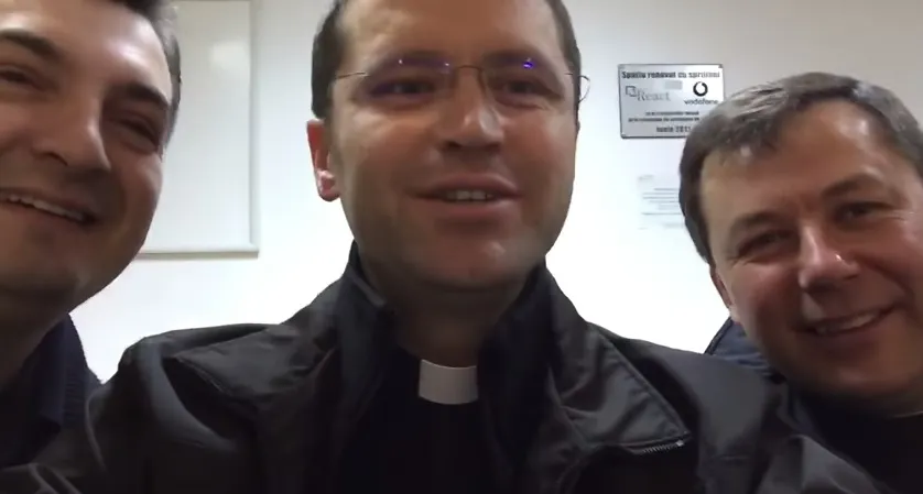 Paște 2015. Gestul minunat făcut de niște preoți catolici înainte de Paștele ortodox