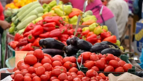 Cum arată roşiile pe care sub nicio formă să nu le cumperi 