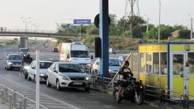 Taxa de trecere a podului de la Fetești va putea fi plătită și prin SMS sau în benzinării