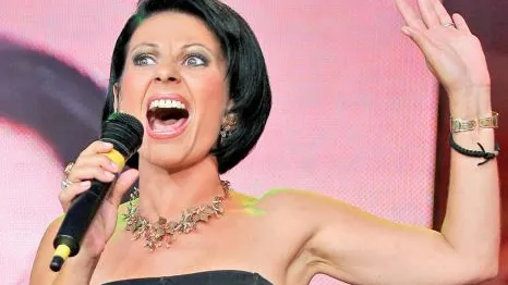 Eurovision 2015. Elena Cârstea: "Mă duc să-mi tai venele"