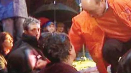 Băsescu era îngrijorat încă din 2004 că cineva ar fi putut filma scena lovirii copilului