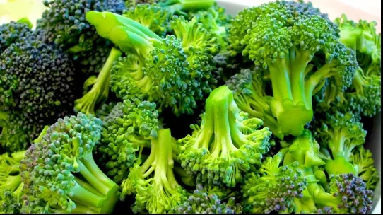 Cele mai bune motive pentru care să consumi broccoli cât mai des