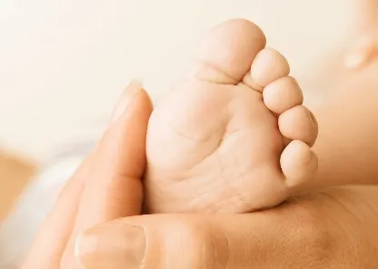 Povestea unui copil furat la naştere. Ce a făcut când şi-a întâlnit mama, după 41 de ani