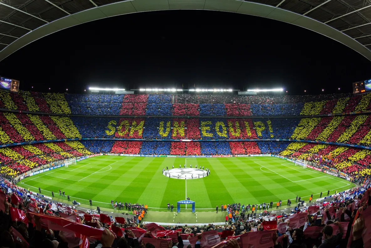 Tragedie la meciul Barcelona-Valencia. Un suporter a murit 
