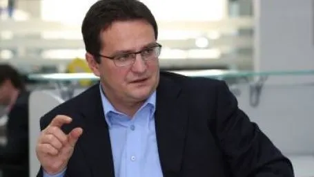 Maior: Am avut o discuție cu Udrea despre pozele de la Paris