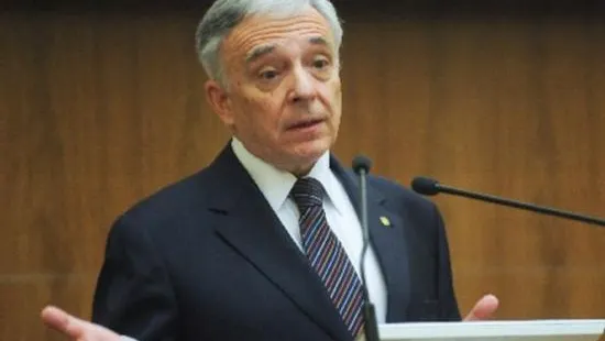 Mugur Isărescu: Am constatat că în Bucureşti se intră mai greu decât în zona Euro