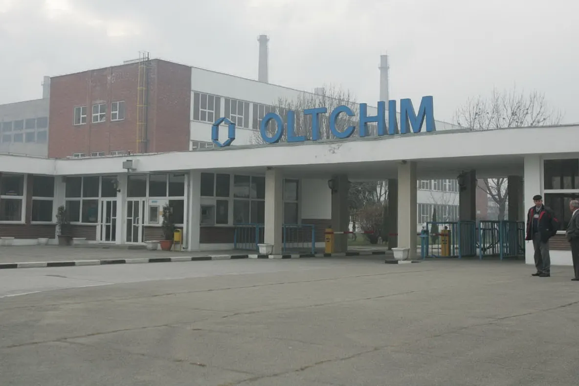 România reintră pe harta mondială a industriei chimice.  Zi decisivă pentru salvarea Oltchim