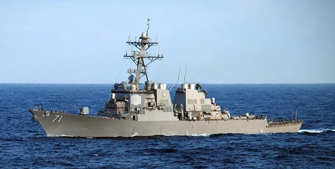 Distrugătorul american USS Ross va intra sâmbătă în Marea Neagră