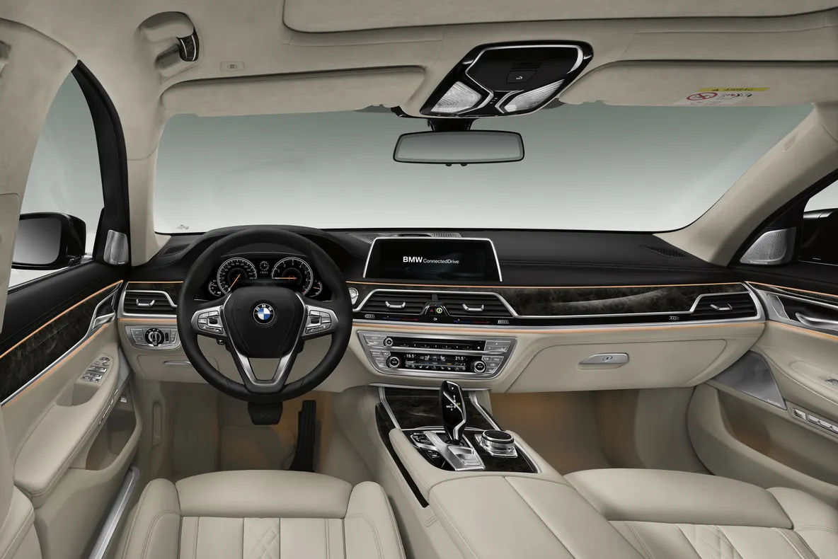 BMW Seria 7, primele detalii și imagini oficiale cu noul BMW Seria 7