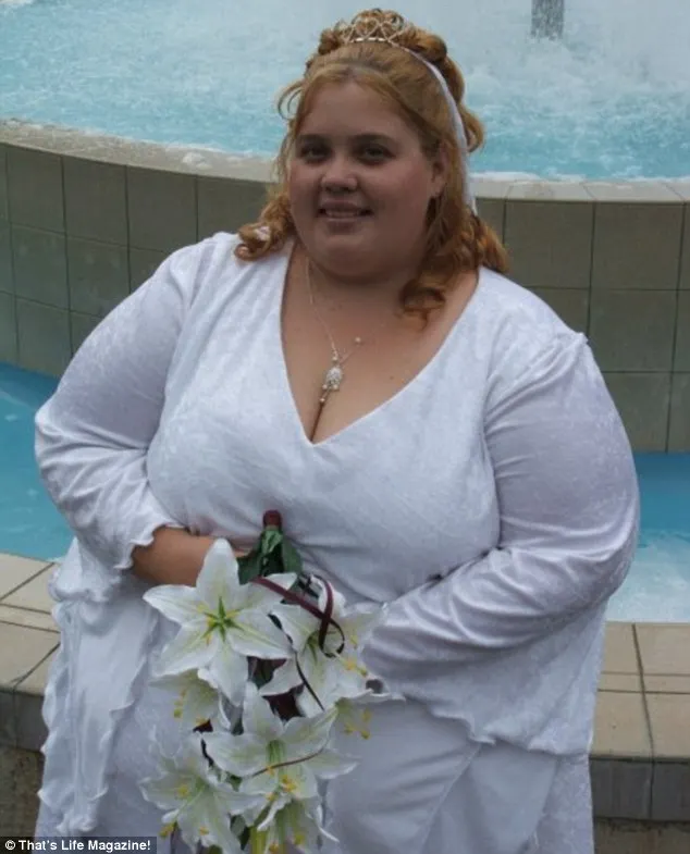 A slăbit 100 de kilograme, însă când se dezbracă e de neimaginat! Cum arată femeia obeză acum