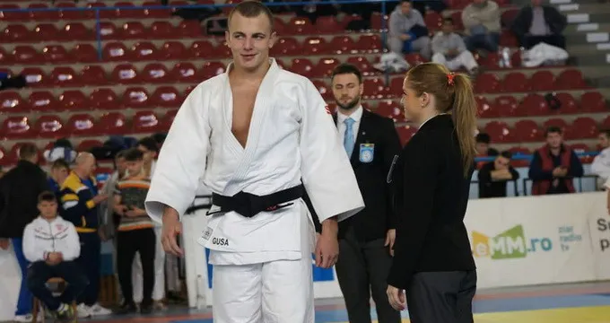 Cozmin Guşă se mândreşte cu fiul său. Andrei împlineşte 18 ani: ce cadou îl aşteaptă la majorat