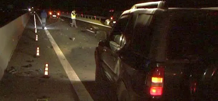Accident bizar la Timişoara. Cum a ajuns un BMW să izbească o barcă, pe şosea FOTO