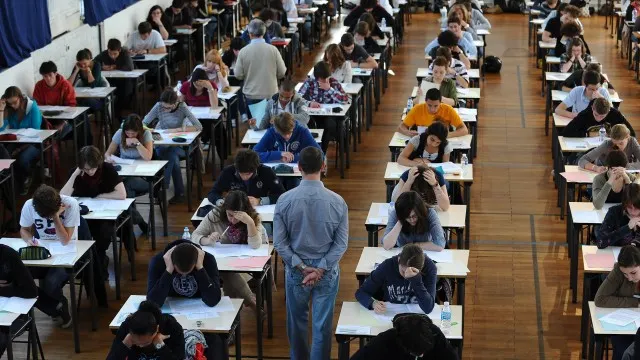 BACALAUREAT 2015. Subiecte la Limba Română. Tot ce trebuie să știi despre Bac 2015