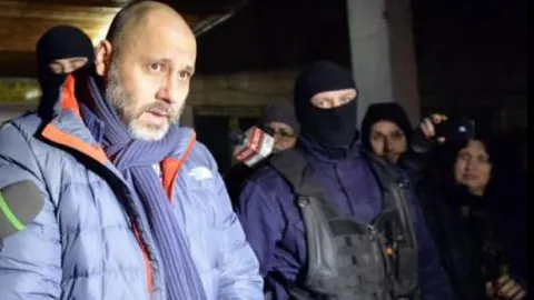 Cumnatul premierului Victor Ponta, Iulian Herțanu, a venit la DNA Ploiești