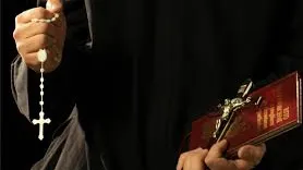 Exorcism de ţară în Mexic. Preoţi catolici încearcă să alunge demonii dintr-un sat 