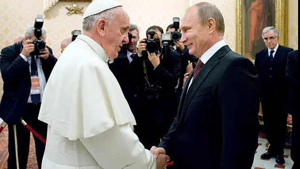 Putin încearcă să rupă izolarea printr-o vizită oficială în Italia 