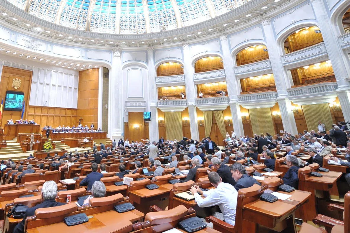Parlamentarii pornesc un nou conflict: pârăsc DNA ministrului Justiției 