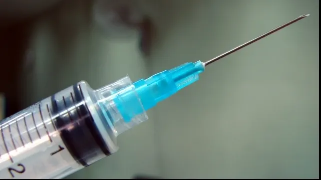 Primul vaccin contra malariei a fost aprobat şi în Europa