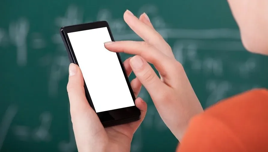 Avertismentul SRI pentru posesorii de smartphone-uri