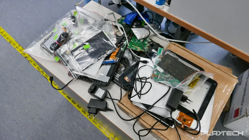 Te-ai întrebat vreodată ce se întâmplă cu gadgeturile trimise în service? 