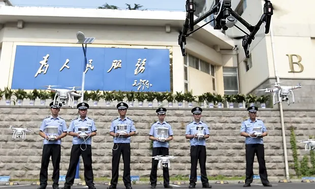 Un chinez și-a construit propria secție de poliție și s-a îmbogățit din amenzi