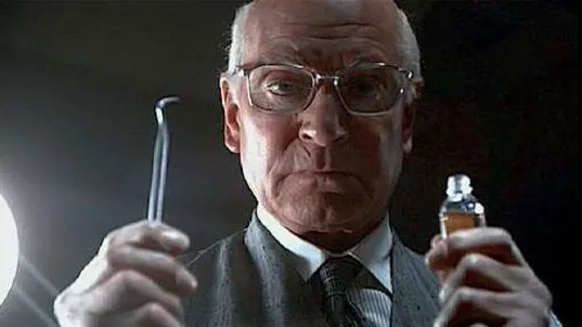 Un britanic se trezeşte în fiecare zi crezând că e 14 martie 2005 şi trebuie să meargă la dentist