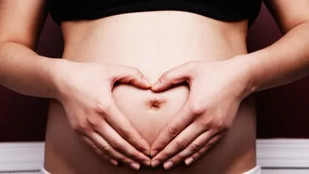 Tratamentul care prelungește perioada de fertilitate a femeilor cu câțiva ani a intrat în teste pe pacienți. Specialiștii au speranțe uriașe  