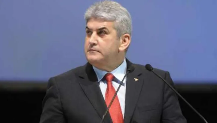 Ministerul Educației: Suspiciunea de plagiat în cazul tezei de doctorat a lui Oprea va fi analizată 