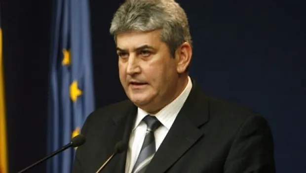 Comisia de Etică a UB va examina suspiciunea de plagiat din teza de doctorat a lui Gabriel Oprea