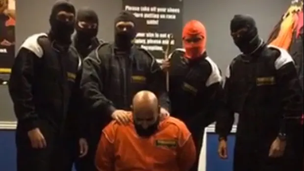 HSBS a concediat câțiva angajați ce-au luat în derâdere Statul Islamic, într-un video postat online