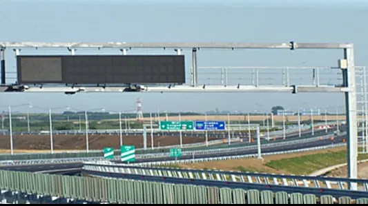 Aglomeraţie mare pe Autostrada Soarelui. Ce rute ocolitoare sunt mai libere