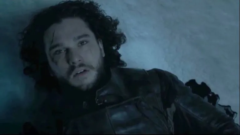 Moartea celui mai iubit personaj scoate românii în stradă! Ce va fi în București pentru Jon Snow