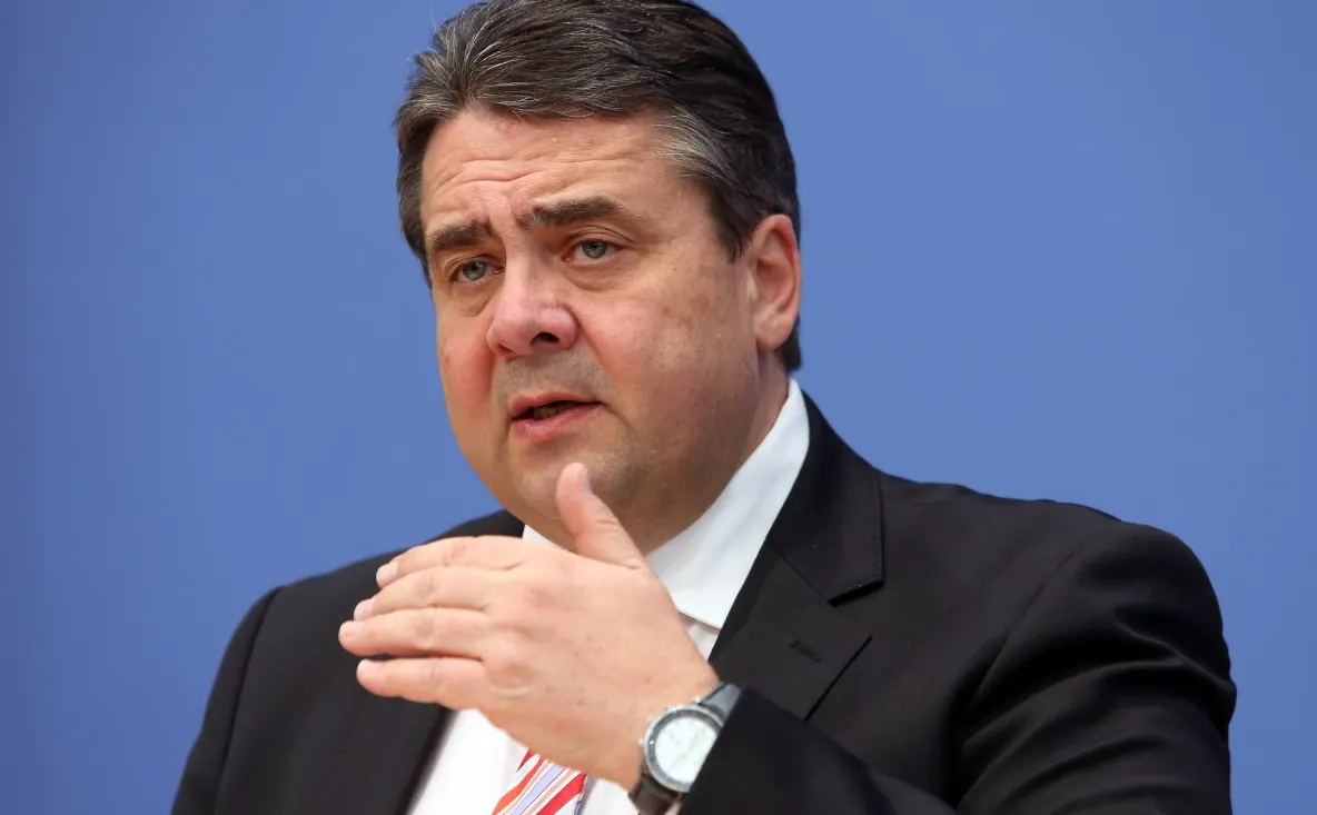 Ministrul german al Economiei:'Ajutorul umanitar' pentru Grecia va fi dezbătut la summitul de marți 