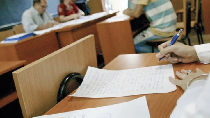 Bacalaureat 2015. Ce pedeapsă va primi fiica baronului Adrian Duicu, prinsă în timp ce copia la Bac