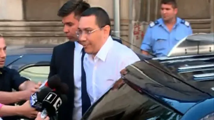 Victor Ponta, la plecarea de la DNA: Mi-au rupt cârja. Pe bune...