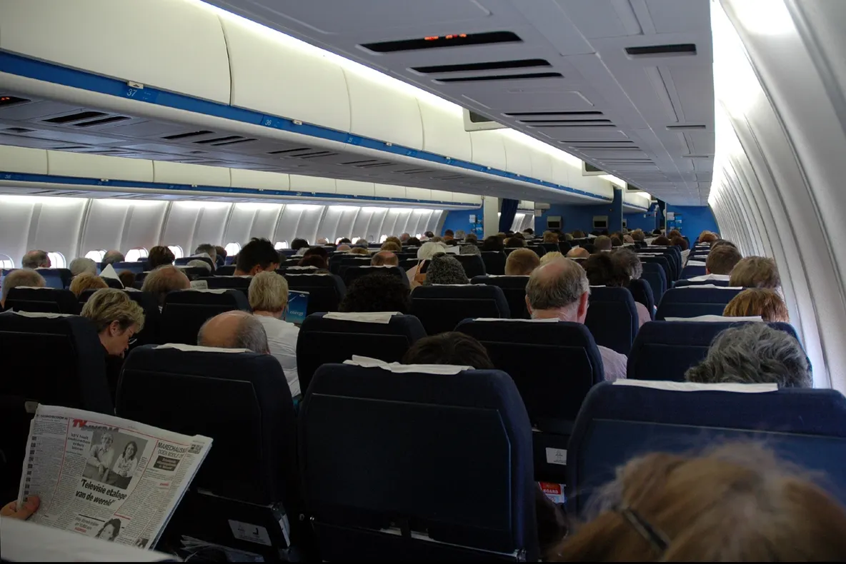 Cel mai murdar loc dintr-un avion. Și nu e toaleta!