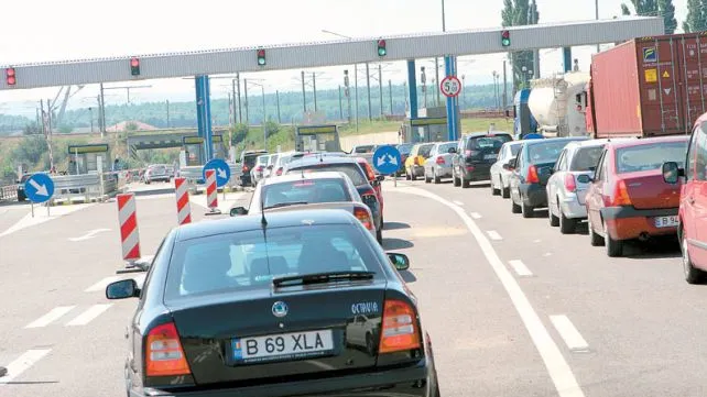 HAOS total pe A2, la staţia de taxare: accidente şi coloane interminabile de maşini