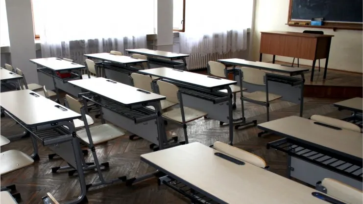 Sindicatele din educaţie cer majorări salariale pentru angajaţii din învăţământ 