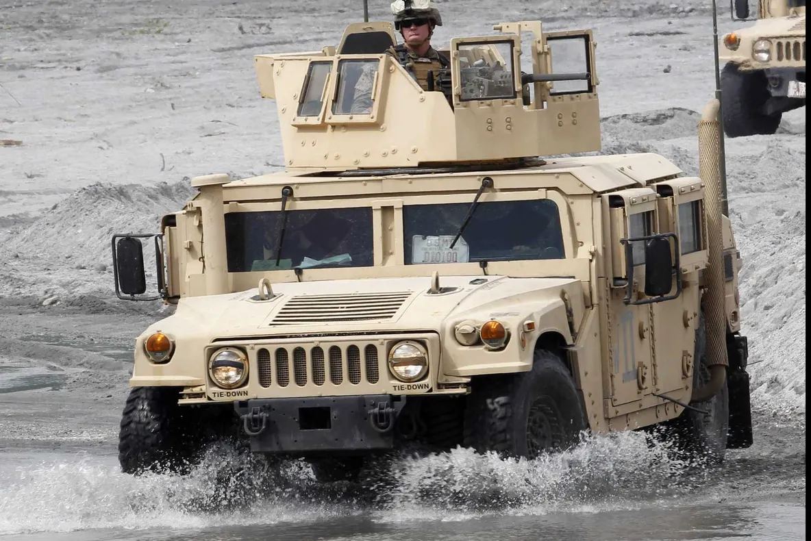 Pentagonul renunţă la celebrul vehicul Humvee! Succesorul a fost deja ales! 