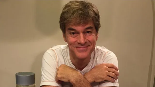Ce mănâncă celebrul Dr. Oz la micul dejun