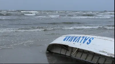 Panică pe litoral! Două cadavre, scoase de valuri la ţărm, pe plajă. Corpurile, neidentificate